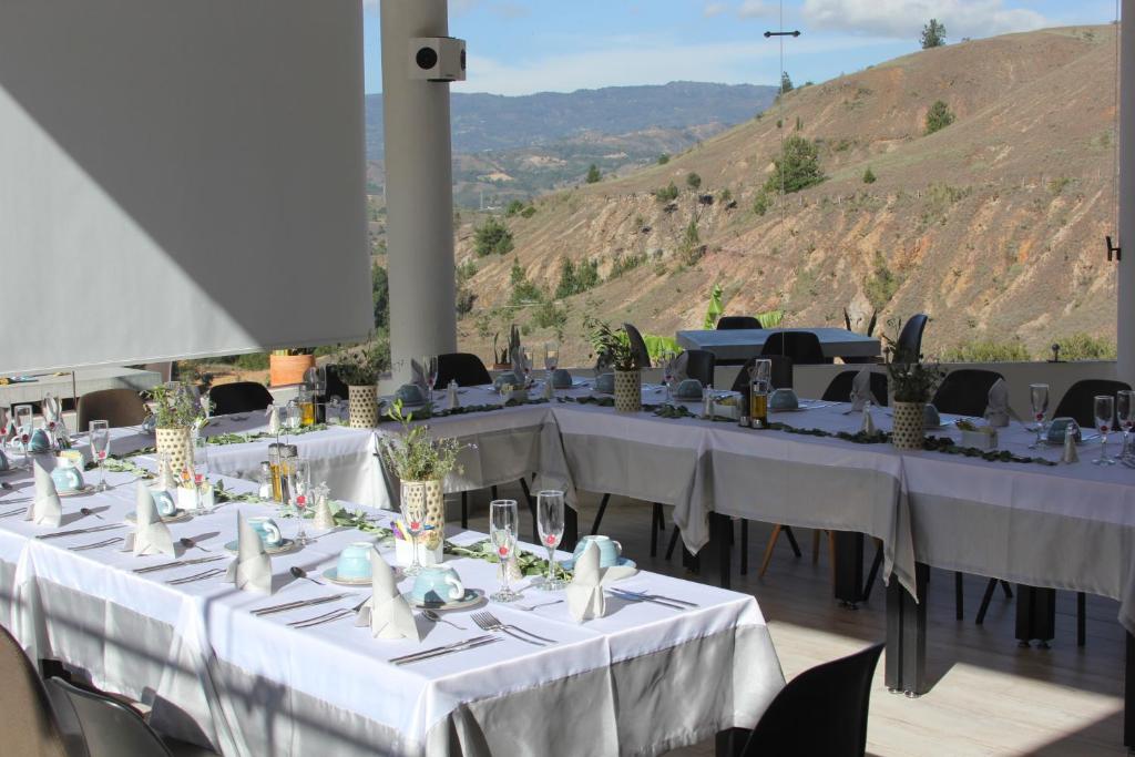 adult-hotel-alma-tinjaca.jpg 1 adult-hotel-alma-tinjaca