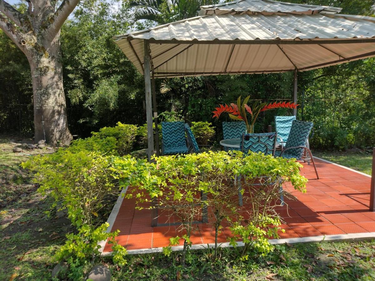 hotel-campestre-el-salitre-1 Villeta Hotel Campestre el Salitre photo: 5