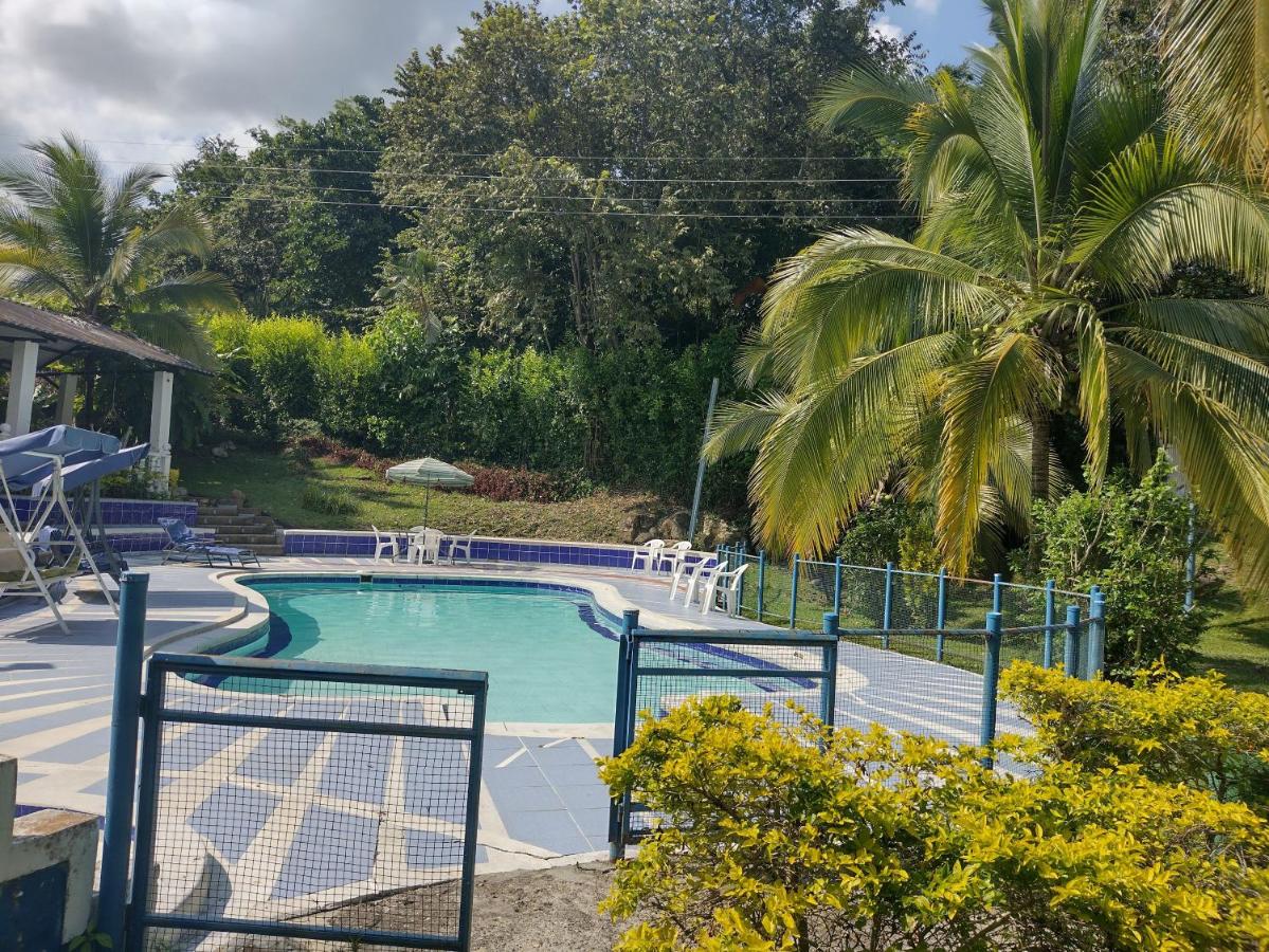 hotel-campestre-el-salitre-2 Villeta Hotel Campestre el Salitre photo: 6