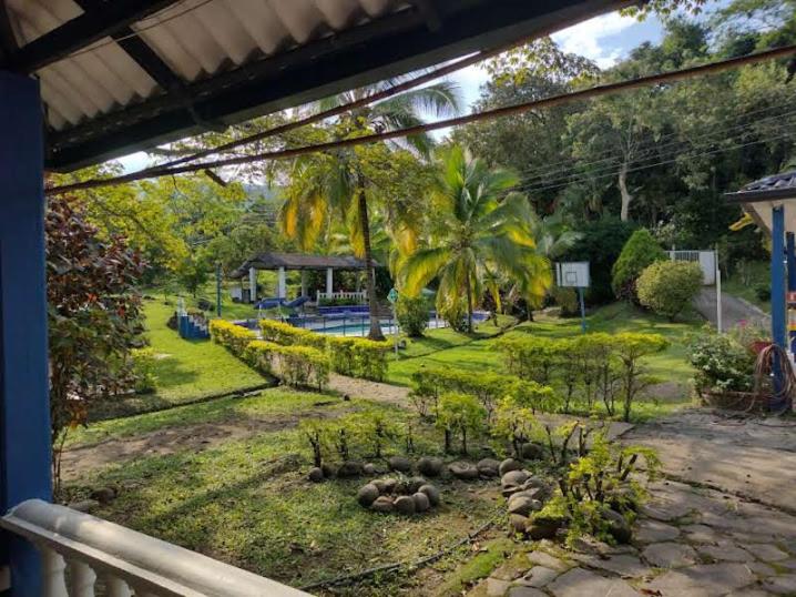 hotel-campestre-el-salitre-3 Villeta Hotel Campestre el Salitre photo: 7