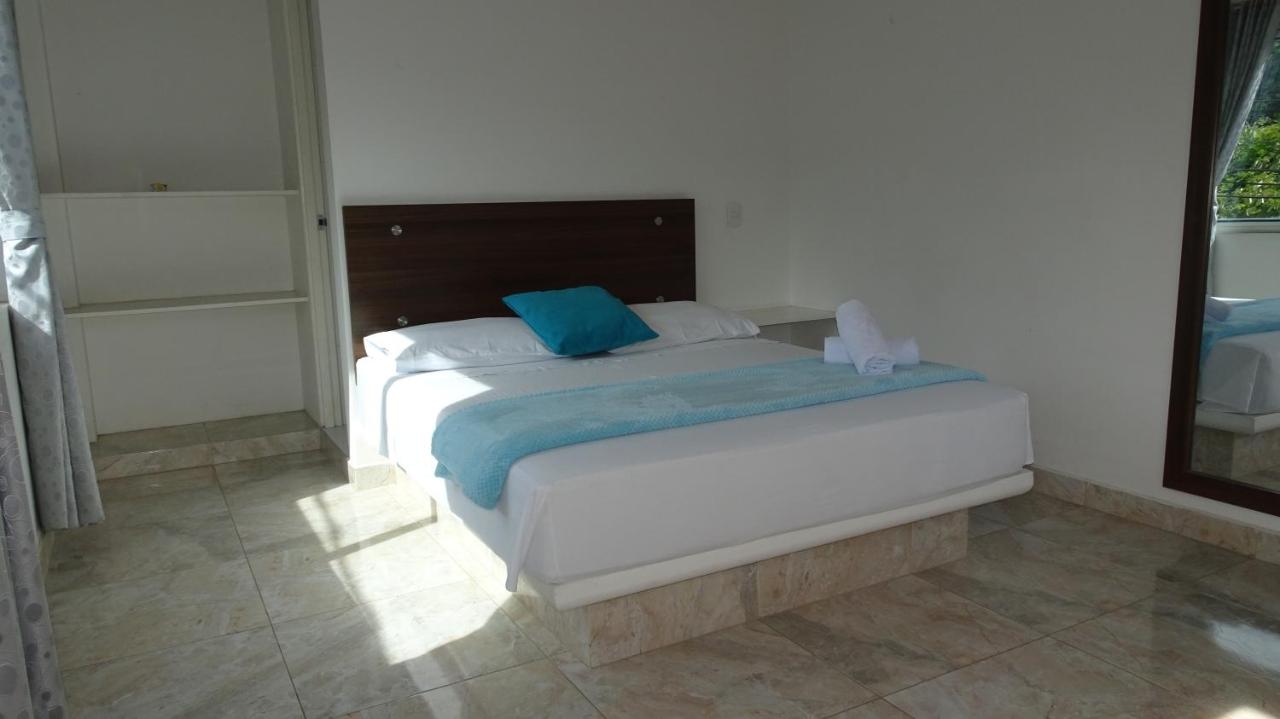 la-villa-descanso-hotel-2 Villeta La Villa Descanso Hotel photo: 5