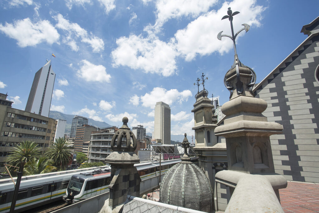 Descubre los mejores hoteles en la 70, Medellín 2025