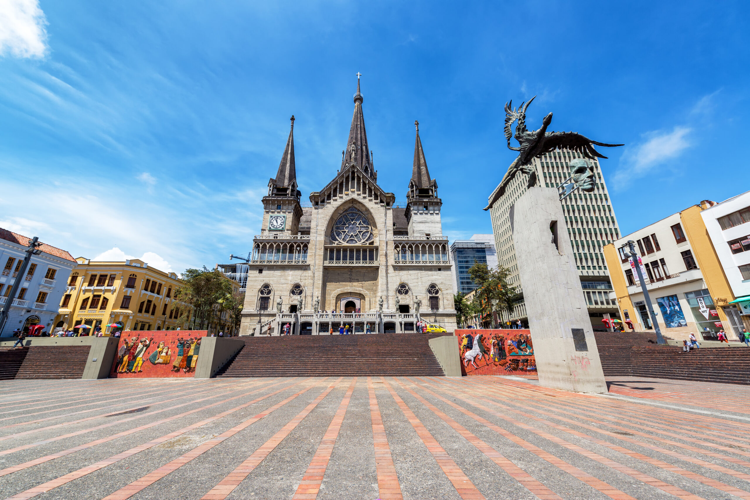 hoteles en manizales economicos